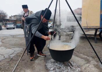 Курбан с чорба от три вида риба дадоха в Русе за Никулден