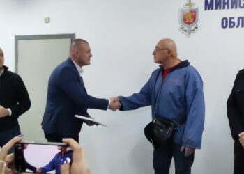 Николай Рачев от Николово, заловил сам престъпник, получи наградата си /ВИДЕО/