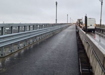 Монтираха всички фуги в ремонтирания участък на Дунав мост