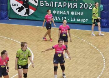 ХК „Бяла“ остава на върха в класирането след двата мача през уикенда