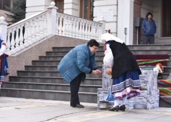 В Бяла и населените места отбелязаха тържествено Бабинден /ГАЛЕРИЯ/