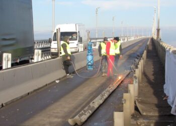 Възобновиха ремонта на Дунав мост при Русе, няма опашки /ВИДЕО/