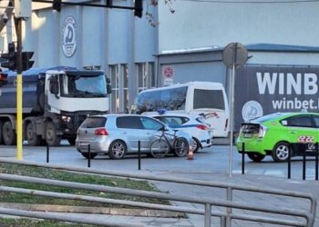 Велосипедист пострада, блъснат от кола в Русе