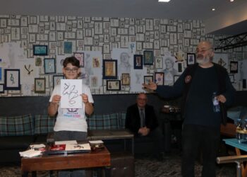 Деца учиха калиграфия с русенския художник Йоаний по случай Китайската Нова година