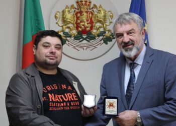 Драгомир Драганов бе отличен с плакет от Национално дружество „Традиция“