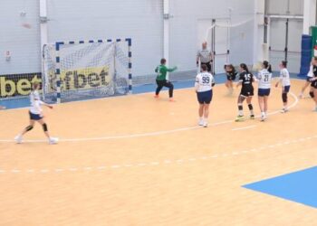 Хандбалистките на Бяла започнаха основната фаза с победа над „Етър 64“