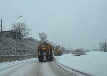 Продължава снегопочистването на Русе и малките населени места от общината