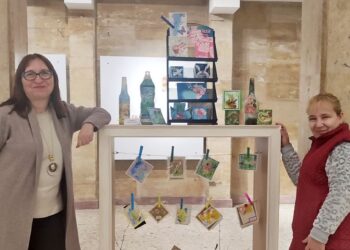 Библиотекари в Русе изненадаха с изложба, посветена на хобитата им