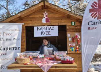 „Каритас“ Русе с благотворителен мартенски базар в къщичка №8