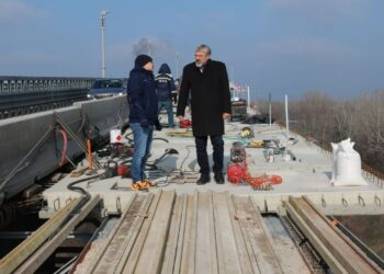 40% от панелите във втория участък на Дунав мост са подменени