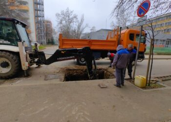 Удължава се срокът за отстраняване на аварията на парното в кв.“Възраждане“ /ВИДЕО/