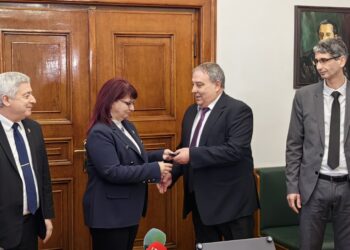 Новият ректор на Русенския университет доц. д-р Десислава Атанасова встъпи в длъжност /ВИДЕО/