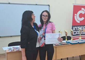 Ученичка от Механото спечели регионалното състезание за най-добър млад шофьор