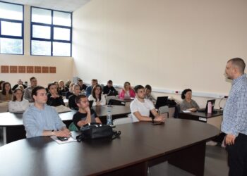 Студенти от 6 държави се обучават в „Проектен мениджмънт и социални ползи“ в Русе