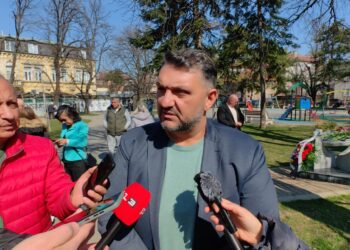 Бели балони полетяха в небето над Русе за 82 г. от спасяването на българските евреи /ВИДЕО/