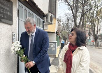 Поднесоха цветя на мястото на родната къща на Баба Тонка в Русе