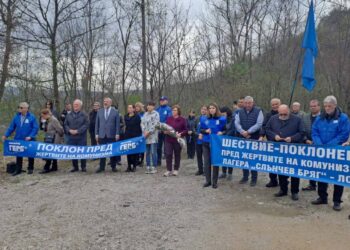Драгомир Драганов участва в шествие-поклонение на СДС до лагера на смъртта „Слънчев бряг“
