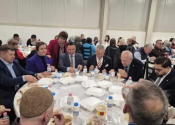 Кметът на Ветово д-р Мехмед Мехмед даде ифтар за над 800 души