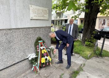 Русе почете Стоян Михайловски и 133 г. от създаването на „Върви, народе възродени“