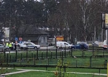 Жена и момиче пострадаха при удар между три коли на гара Бяла