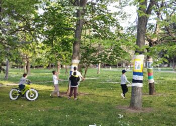 Пъстра арт инсталация „Живот за природата“ краси Парка на възрожденците в Русе