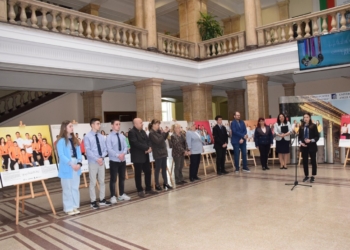 „Фантастични умове“ представя в Русенския университет олимпийците по науки