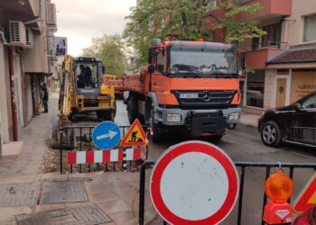 Започва ремонт на ул.“Ниш“ и „Вардар,  после ще копае „Топлофикация“ /ВИДЕО/