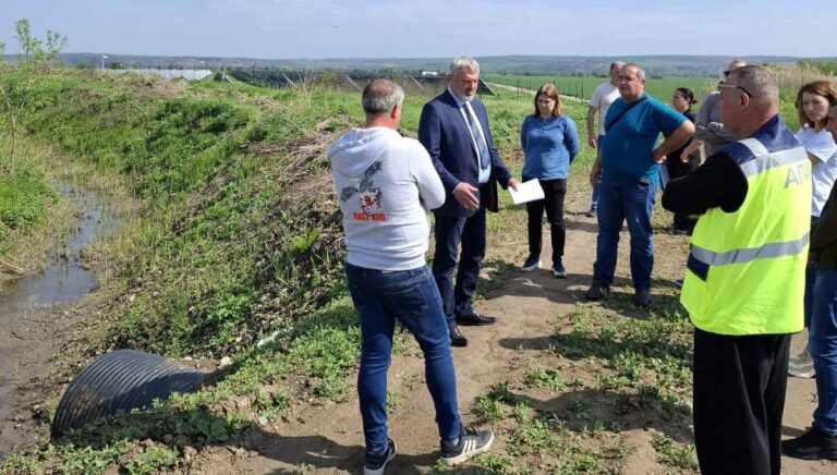 365 000 лв. се искат от държавата за почистване на участъци по реките Русенски и Черни Лом