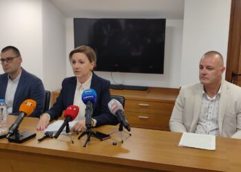 Арестите във Ветово – за ало-измами у нас и Гърция, полицаите от Русе денонощно на терен /ВИДЕО/
