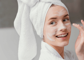 Ежедневна рутина в грижата за лицето – как да се грижим за кожата си всеки ден?