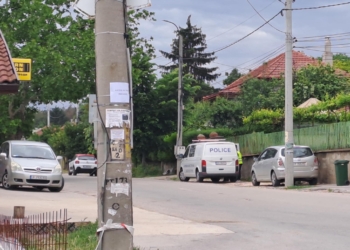Катастрофа в Николово завърши с пострадал, три ударени коли и съборена ограда