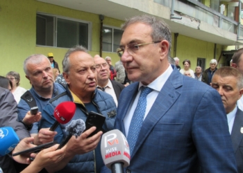 Социалният министър и кметът на Русе дадоха старта на ремонта на Дом „Възраждане“ /ВИДЕО/
