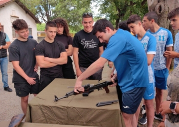 Военно-приложни игри и много емоции за децата имаше в поделението в Русе /ВИДЕО/