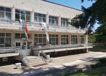 Детска градина „Синчец“ в Средна кула празнува днес своя 50-годишен юбилей