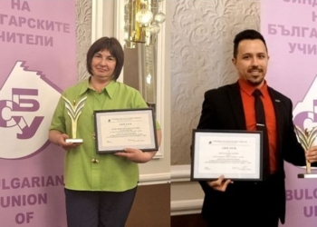 Двама преподаватели от Русе отличени с национални награди „Учител на годината“