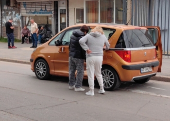 Объркани педали доведоха до ПТП в Русе /ВИДЕО/