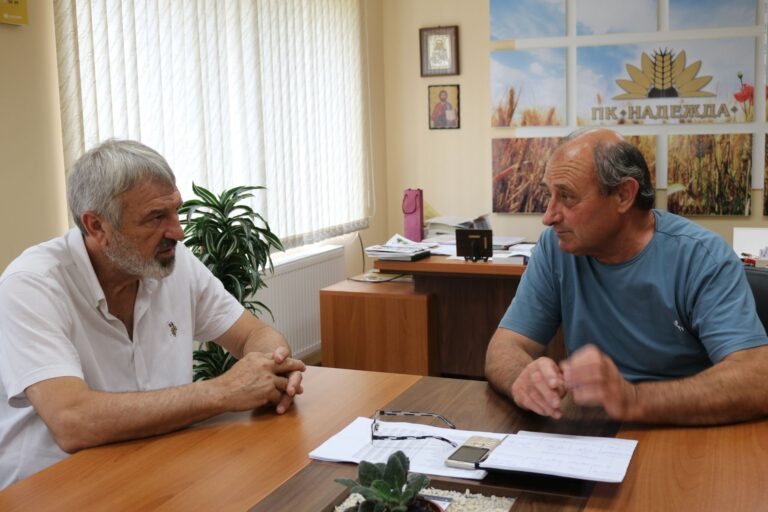 Земеделци в Русенско: Продаваме ечемика на цени отпреди 10 години