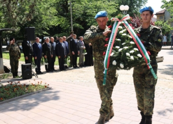 Русенци почетоха паметта на Ботев и загиналите за свободата
