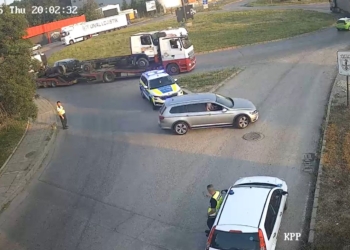 Затвориха Дунав мост, полицията пренасочи камионите и закъснели коли