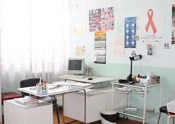Вдигат заплатите на служителите в здравните кабинети в градини и училища в община Русе