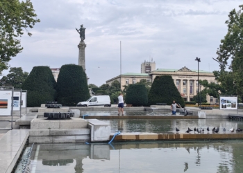 Варненски експерти са кандидати да преобразят шадравана пред общината в Русе