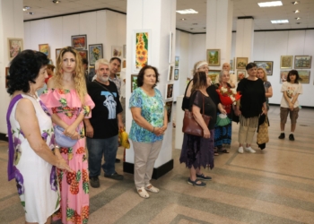 Изложба събира различните лица на лятото на „Борисова“ 6 в Русе