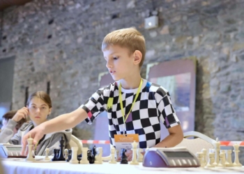 8-годишно русенче стана европейски шампион по шахматни игри