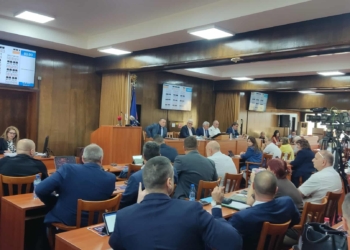 Съветниците в Русе – против смяната на шефа на ВиК, не е и законосъобразна  /ВИДЕО/