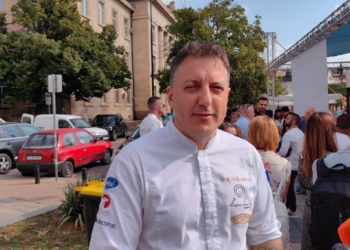 Сладкият празник на торта Гараш превзе центъра на Русе /ВИДЕО/
