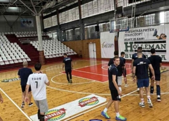 Волейболистите на „Дунав“ претърпяха загуба на старта на новия сезон