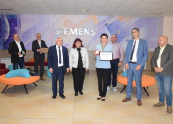 В Русенския университет вече се радват на креативно пространство Siemens Corner