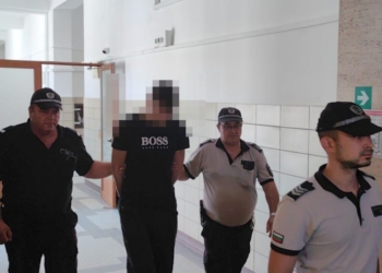 Незаконно ли бе задържан 15-годишният, обвинен за нападението над шефа на ОДМВР-Русе?