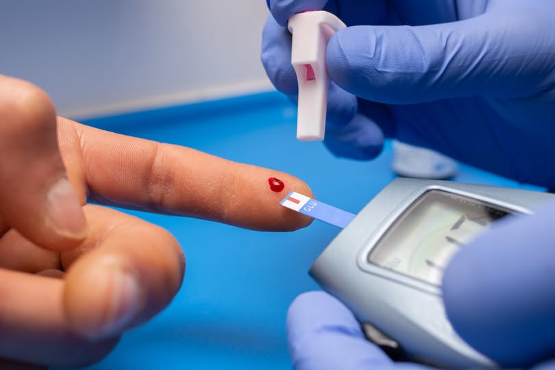 Русе Медиа - За да знаеш повече A closeup shot of a doctor with rubber gloves taking a blood test from a patient