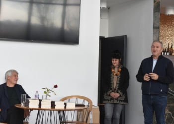 Проф.Пламен Павлов представи в Бяла книгата си „Първите дами на Средновековна България“